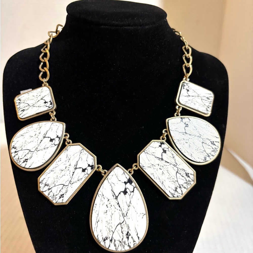 Statement printed, wood White Marble Teardrop Bib Necklace - Women's Jewelry